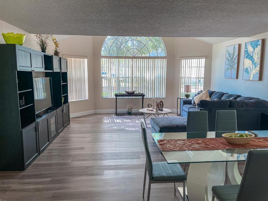 Luxury Condo 3Br Apartment Near Disney World كيسيمي المظهر الخارجي الصورة